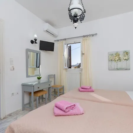 Irene Rooms Naousa Parou Exterior photo