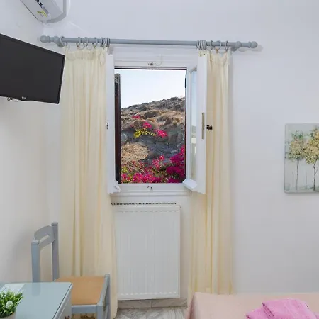 Irene Rooms Naousa Parou Exterior photo