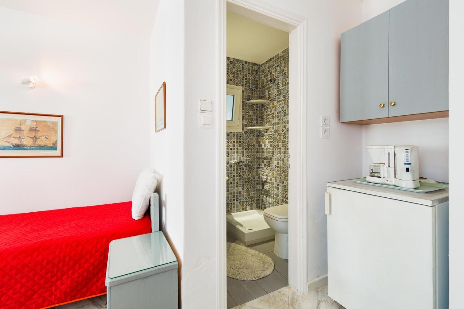 Irene Parou Apartment *